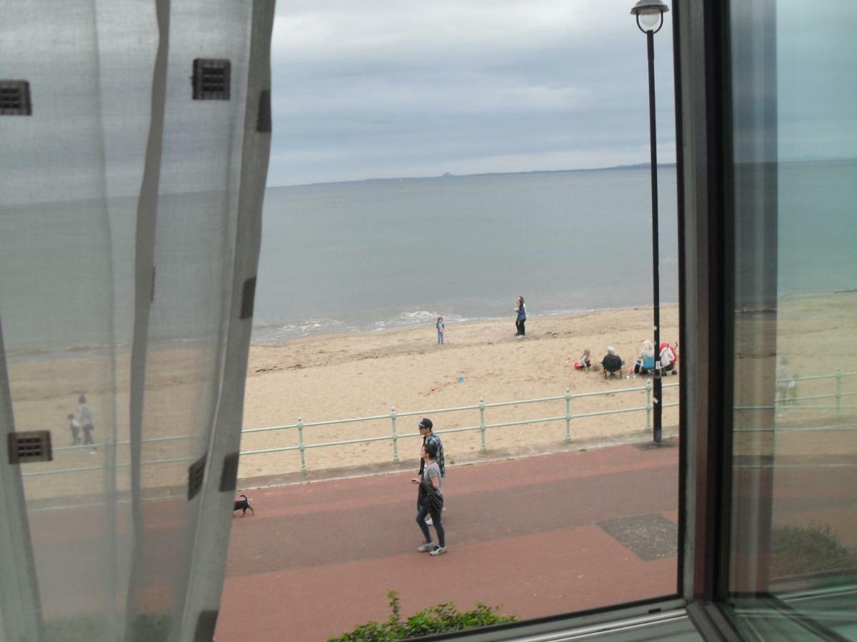 Edinburgh Beach View Apartment Εξωτερικό φωτογραφία